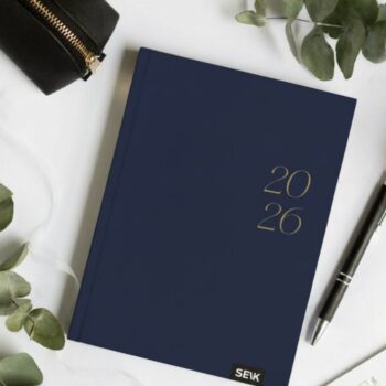 Happy Calendar kalenteri 2026 (a5) - tummansininen