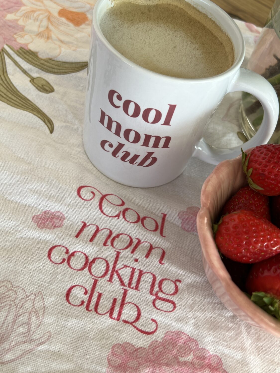Keittiöpyyhe – Cool Mom Cooking Club - Image 11