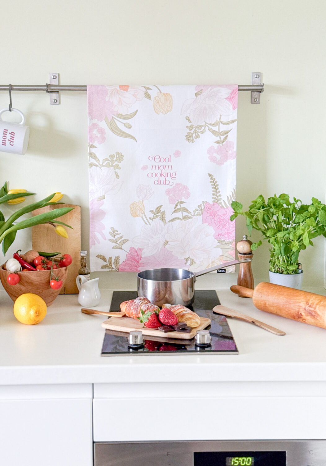 Keittiöpyyhe – Cool Mom Cooking Club - Image 5