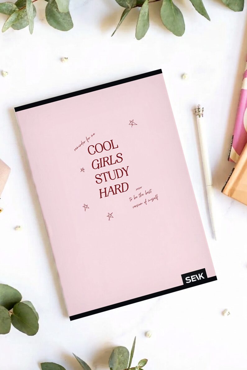 A5 ruudullinen muistikirja (36 lehte) - cool girls study hard